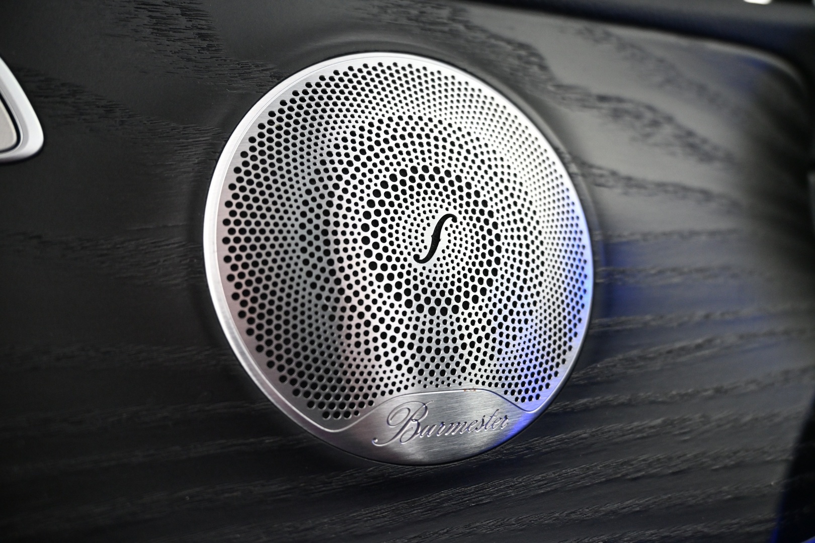 MERCEDES-BENZ E 2019