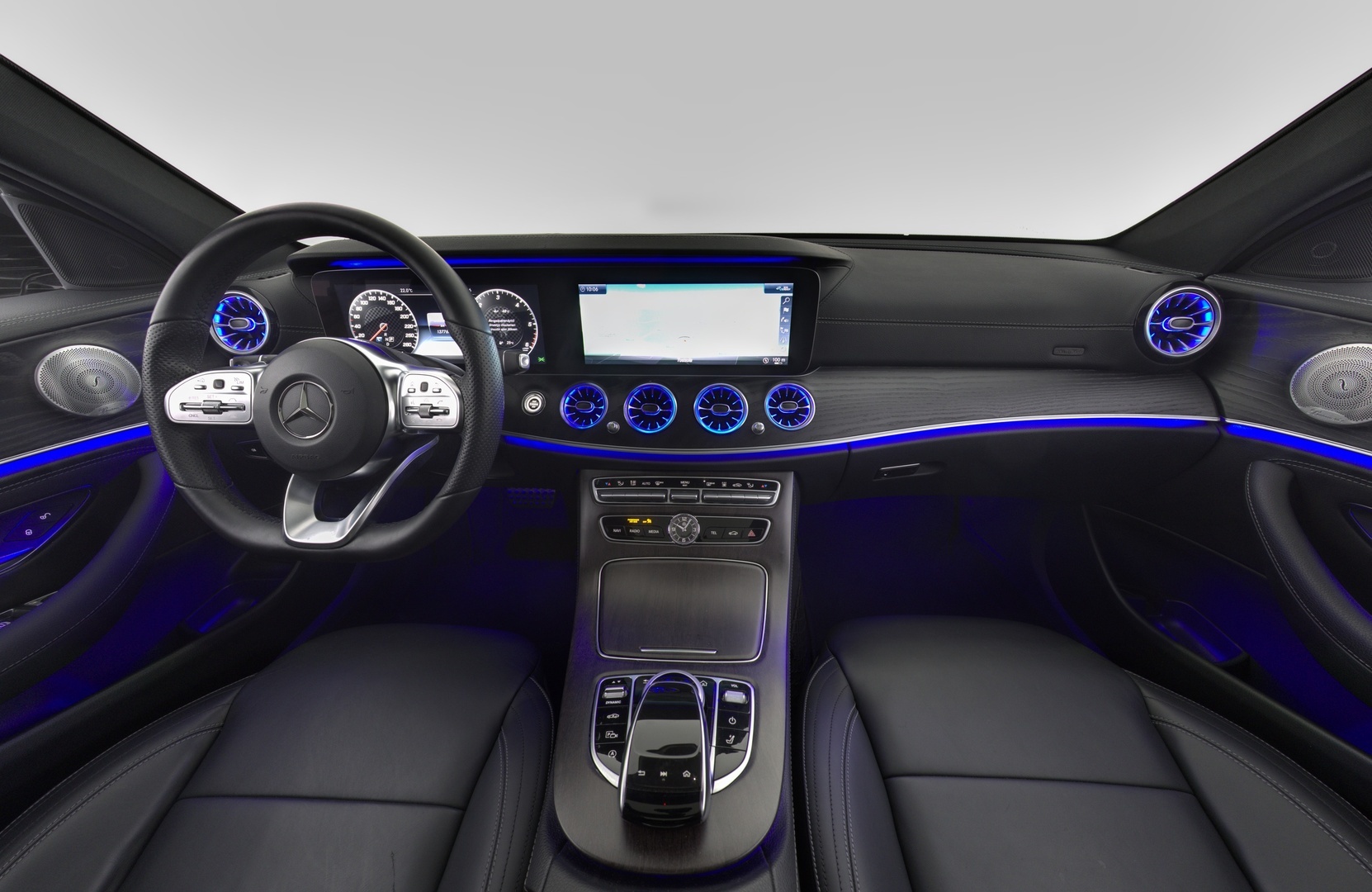 MERCEDES-BENZ E 2019