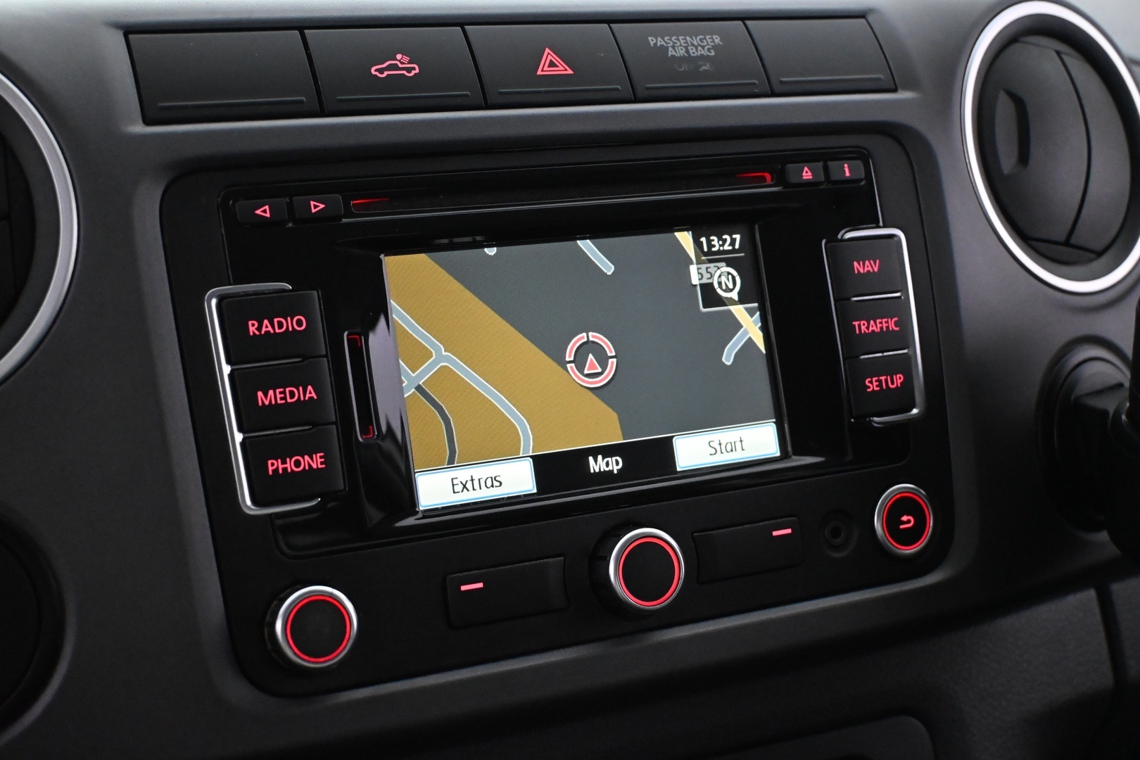 VOLKSWAGEN Amarok 2013