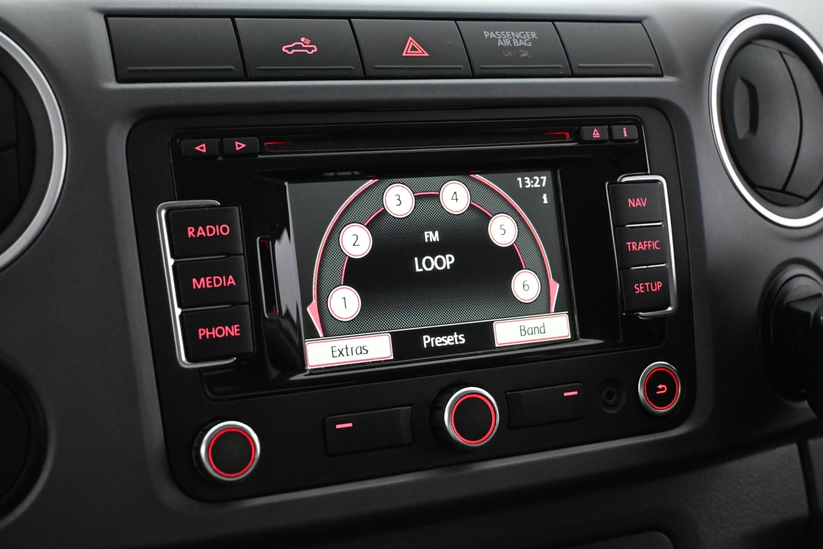 VOLKSWAGEN Amarok 2013