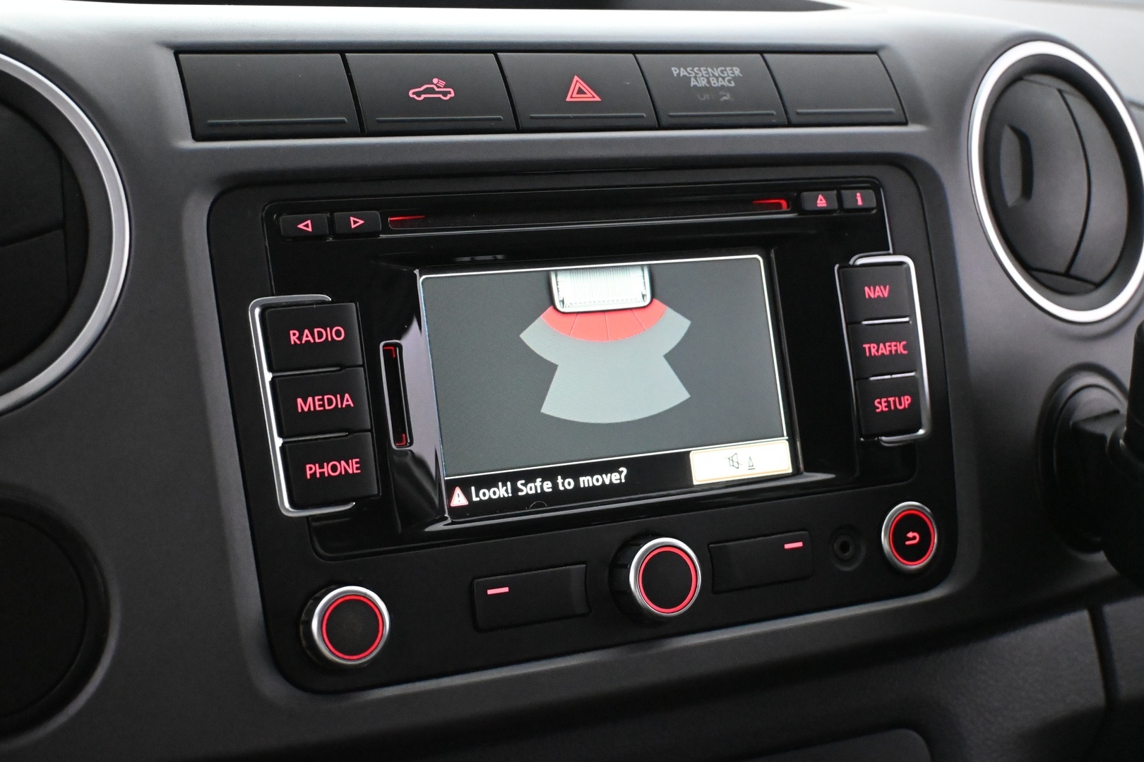 VOLKSWAGEN Amarok 2013