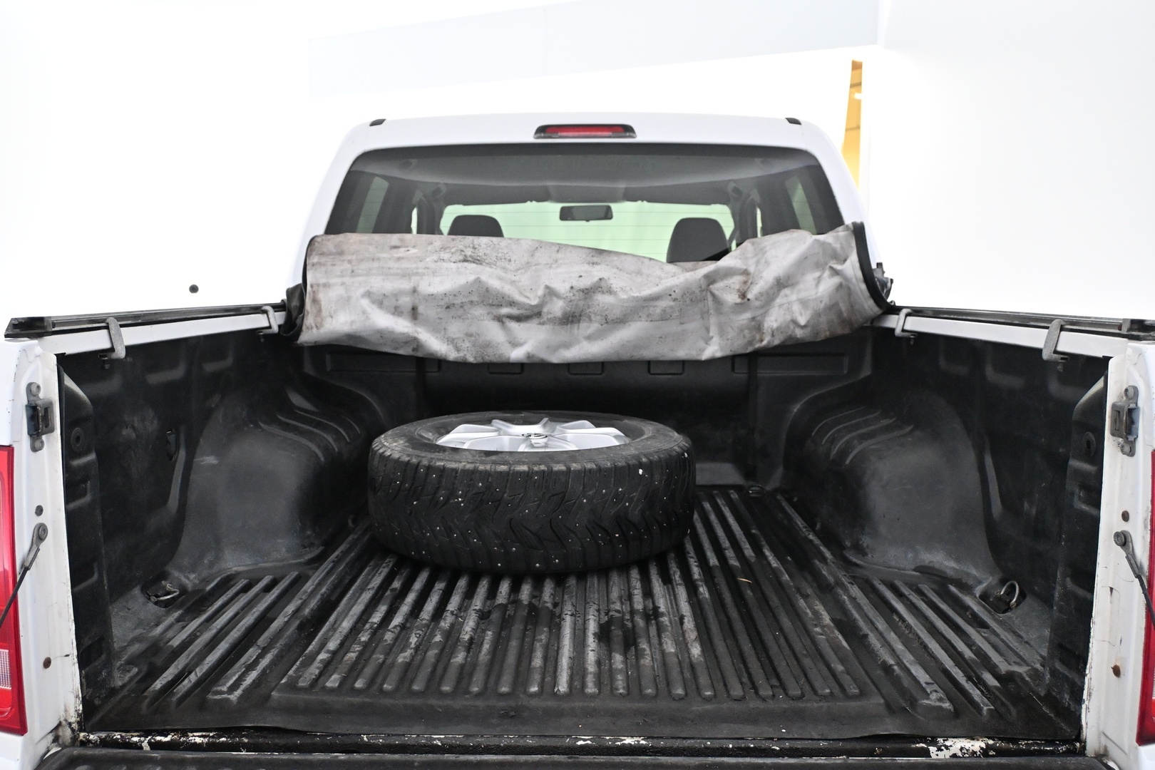 VOLKSWAGEN Amarok 2013