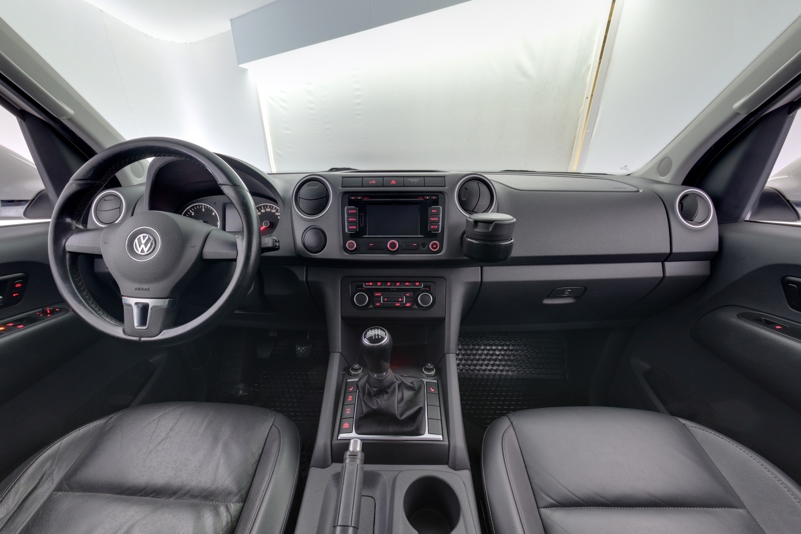VOLKSWAGEN Amarok 2013
