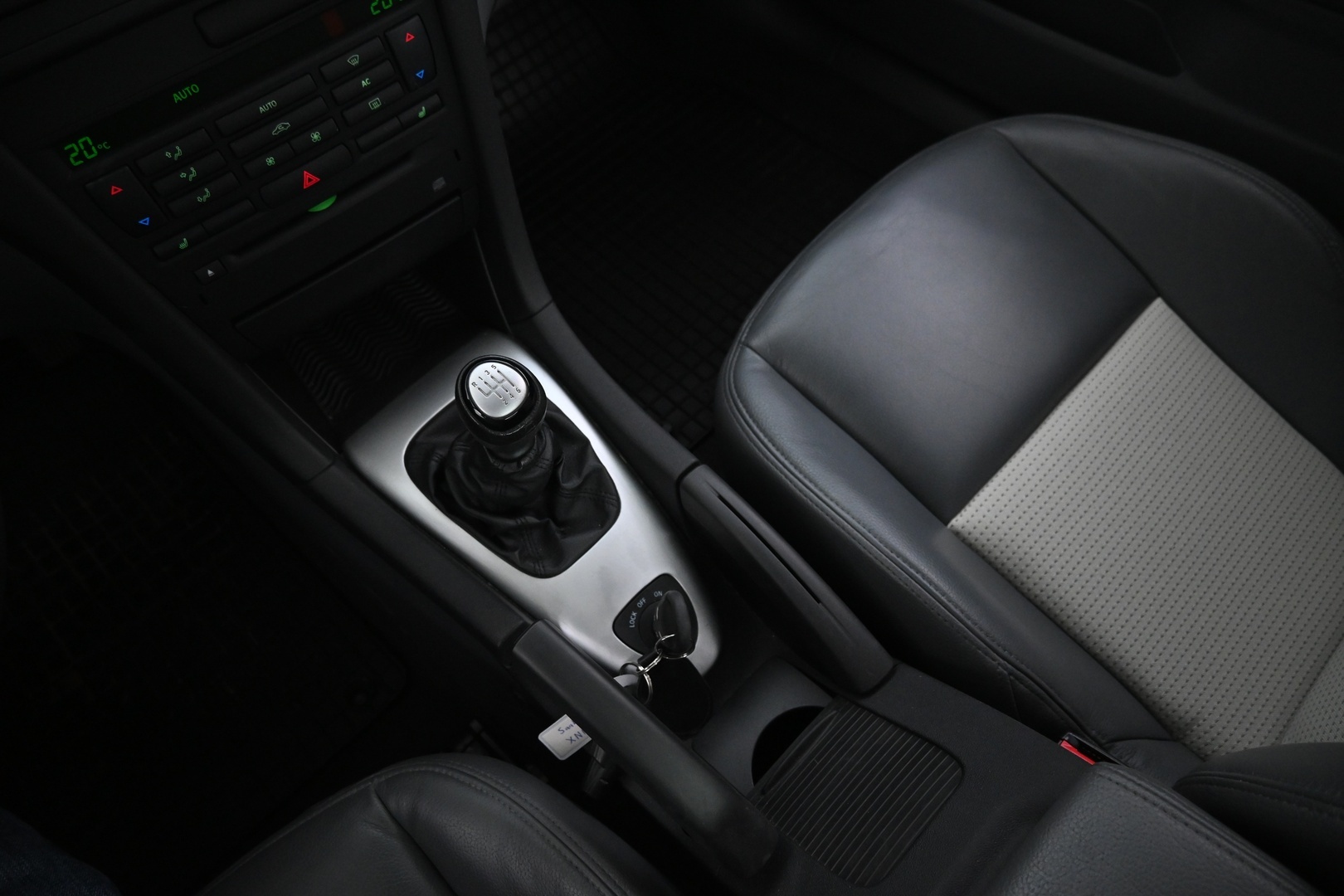 SAAB 9-3 2006