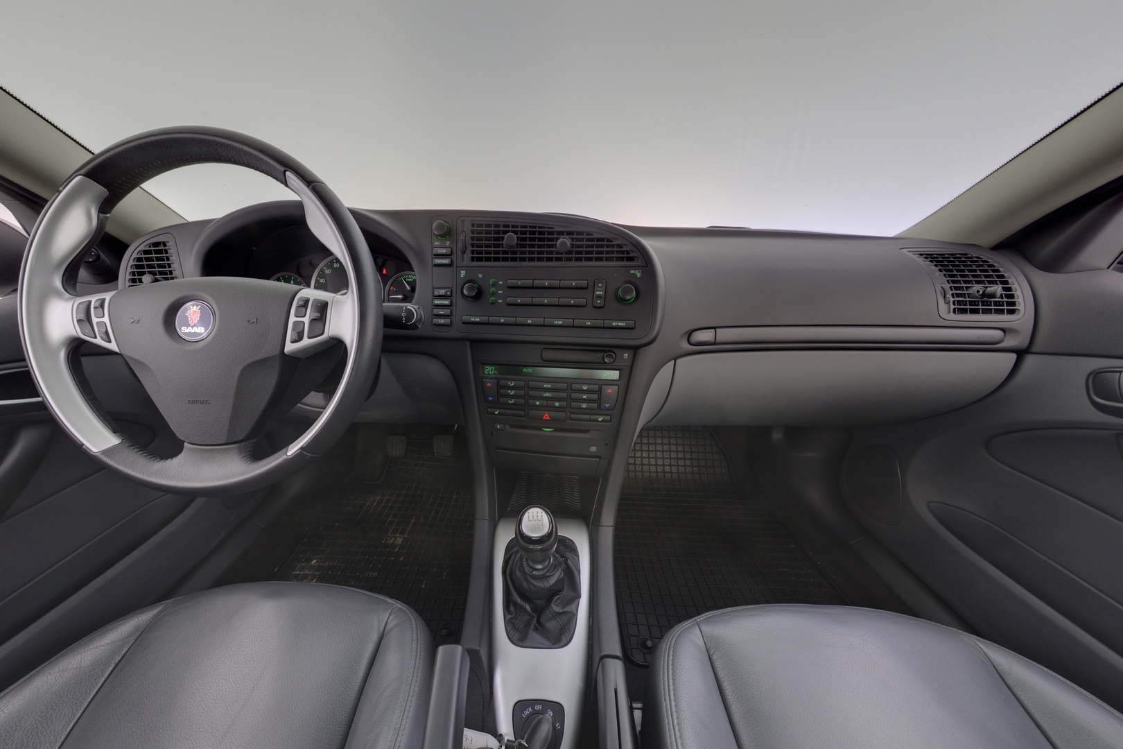 SAAB 9-3 2006