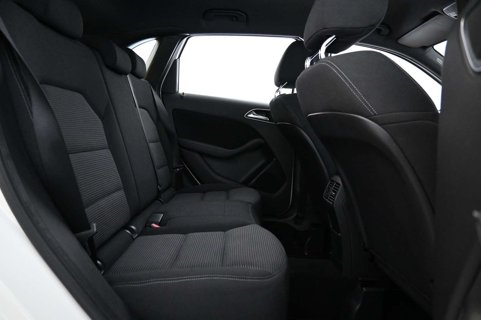 MERCEDES-BENZ B 2016