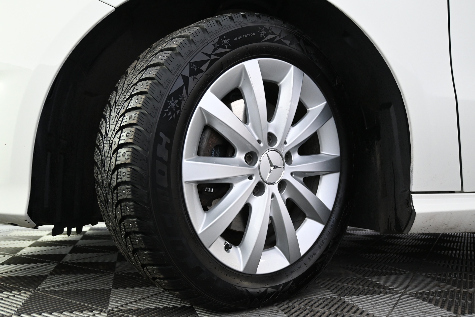 MERCEDES-BENZ B 2016