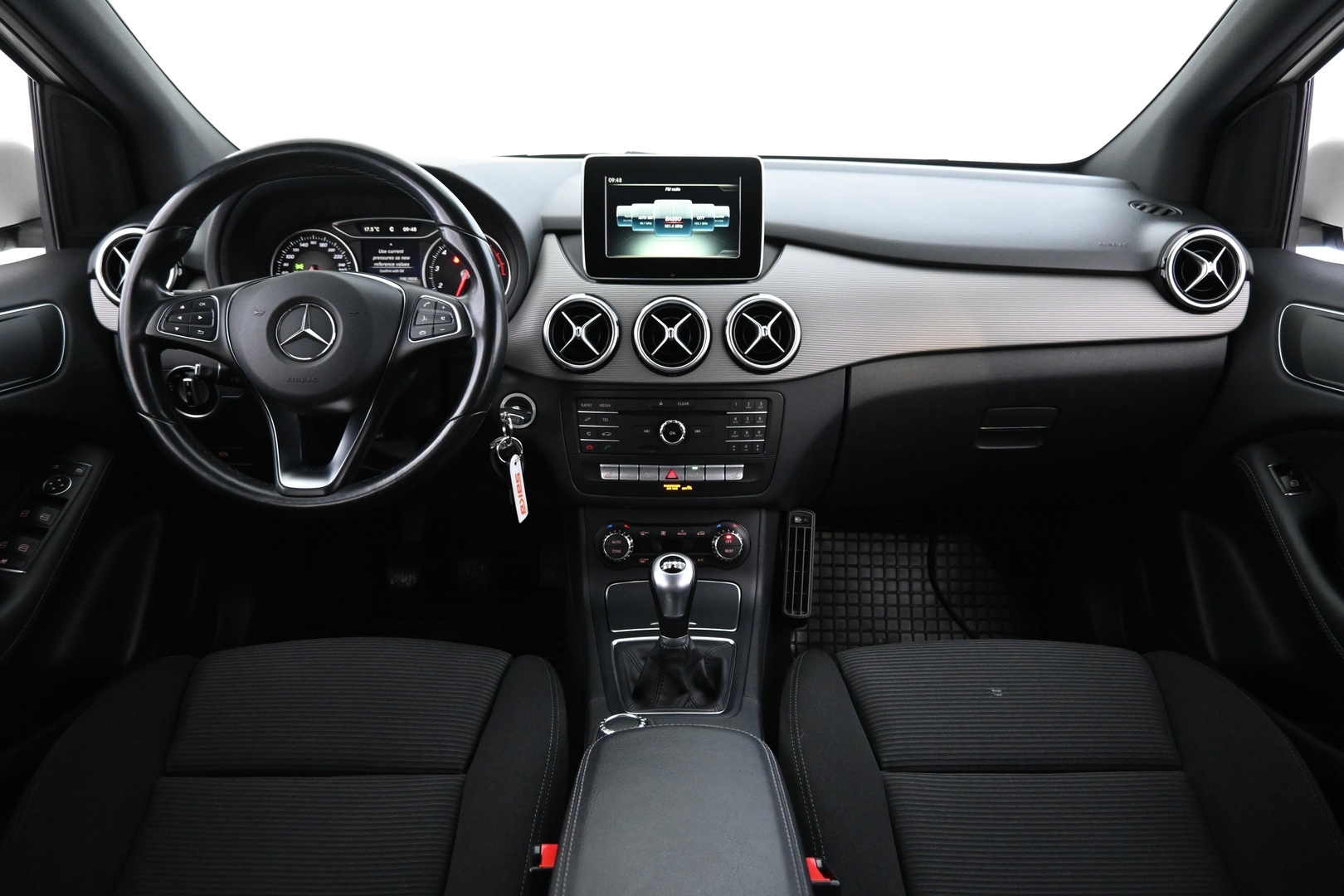 MERCEDES-BENZ B 2016