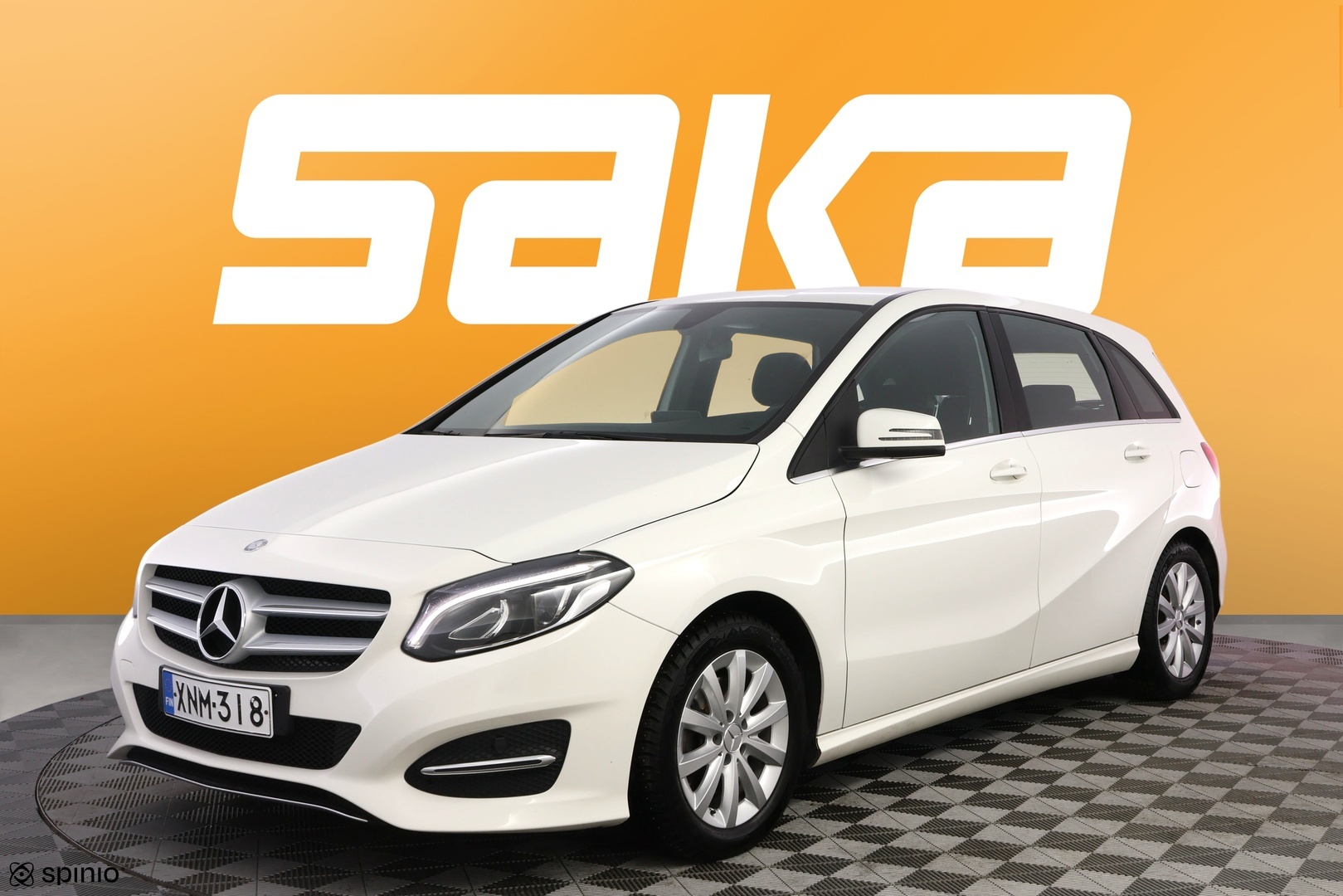 MERCEDES-BENZ B 2016