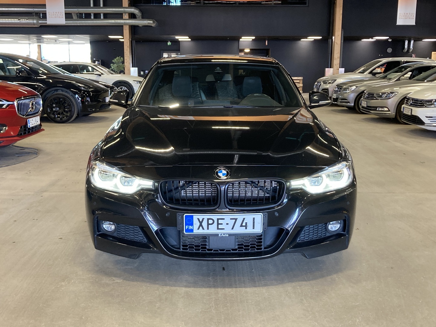 BMW 330 2017