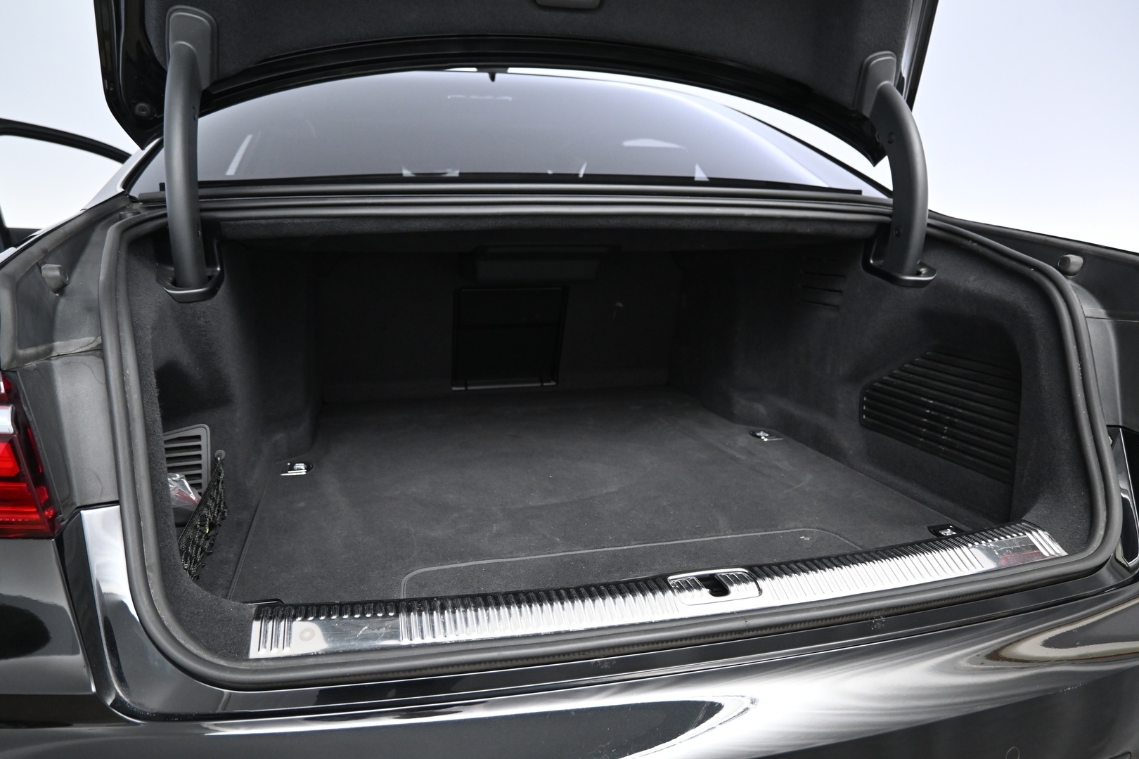 AUDI A8 2020
