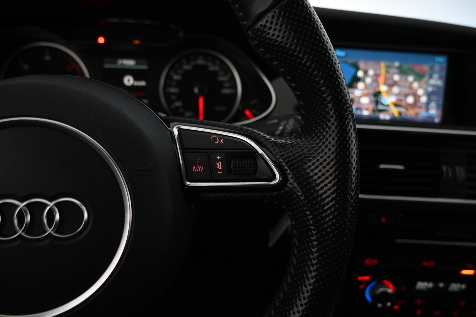 AUDI A4 2014