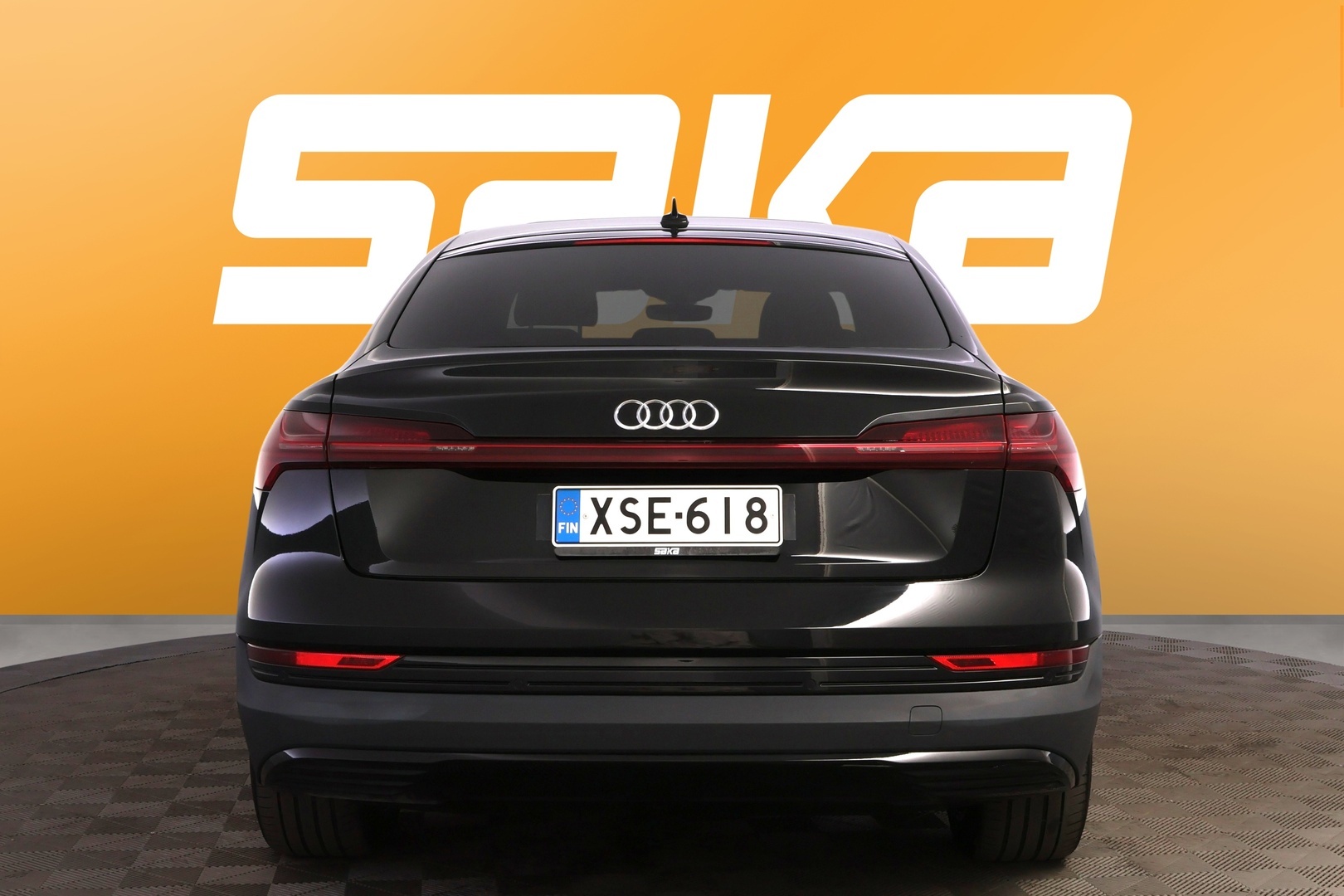 AUDI e-tron 2021