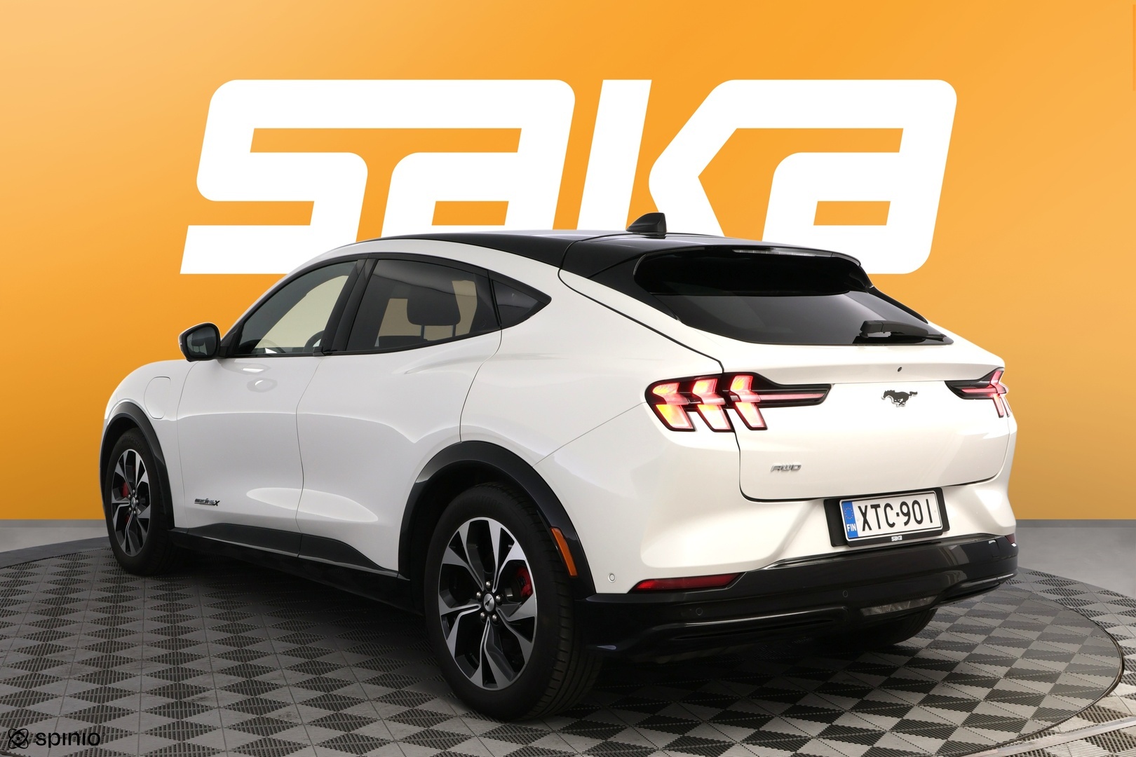 FORD Mustang Mach-E 2021