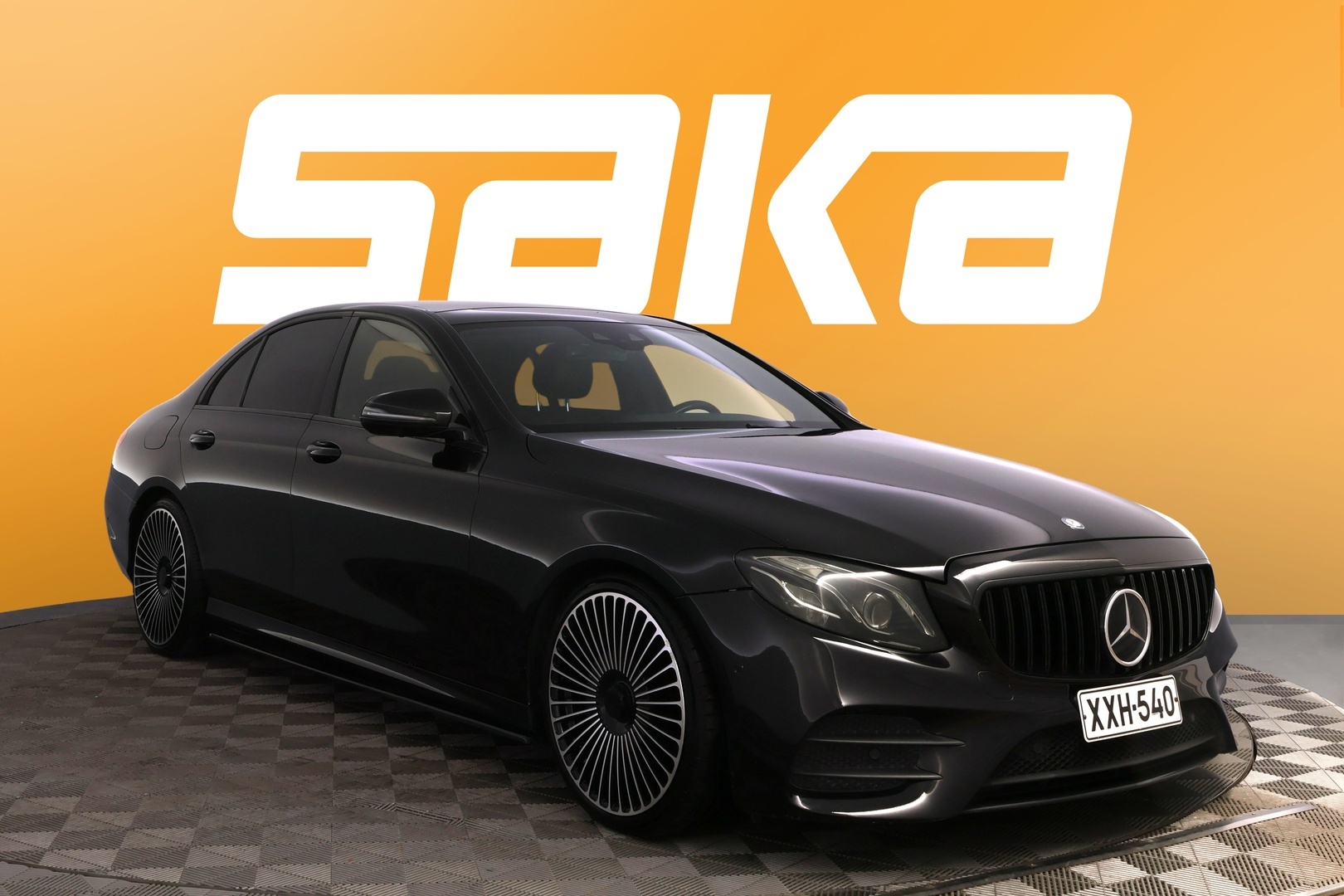 MERCEDES-BENZ E 2017