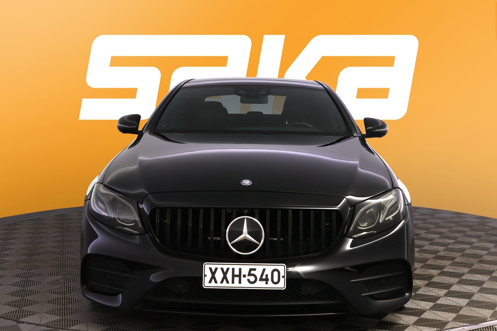 MERCEDES-BENZ E 2017