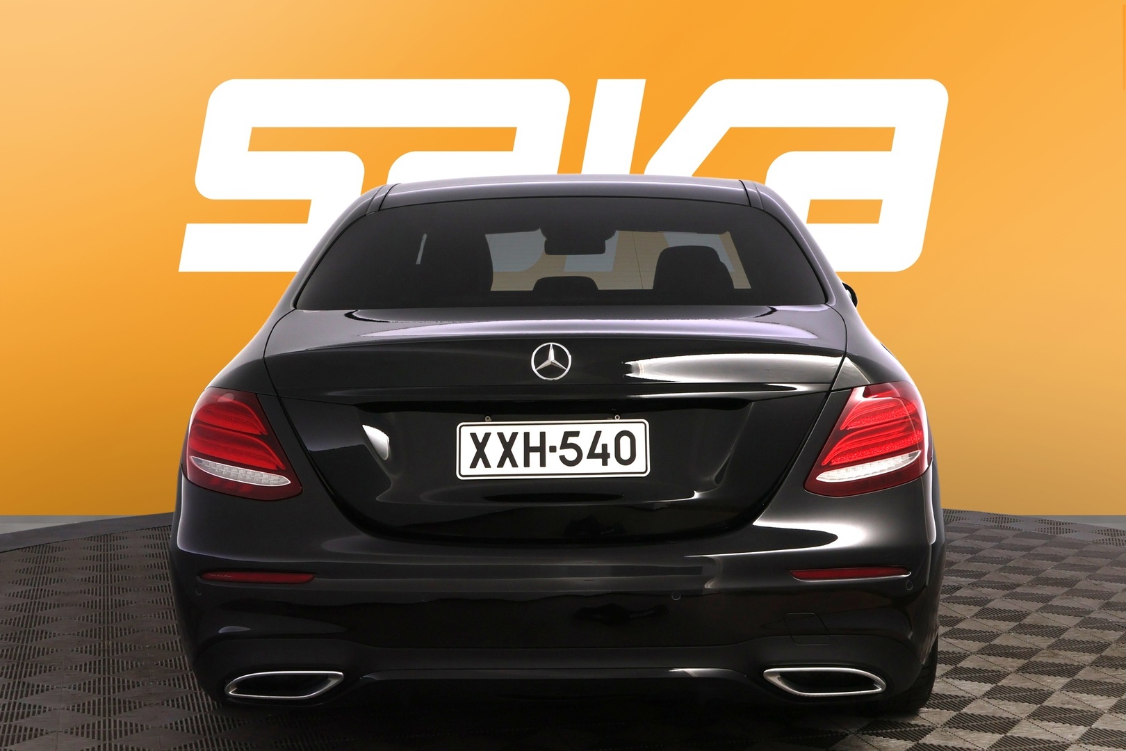 MERCEDES-BENZ E 2017