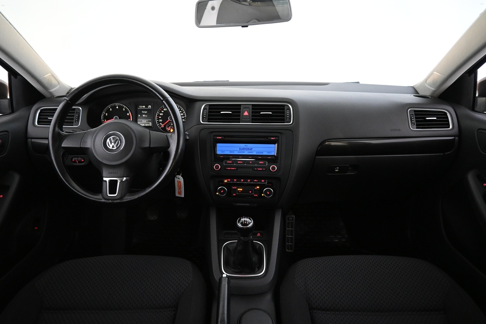 VOLKSWAGEN Jetta 2011