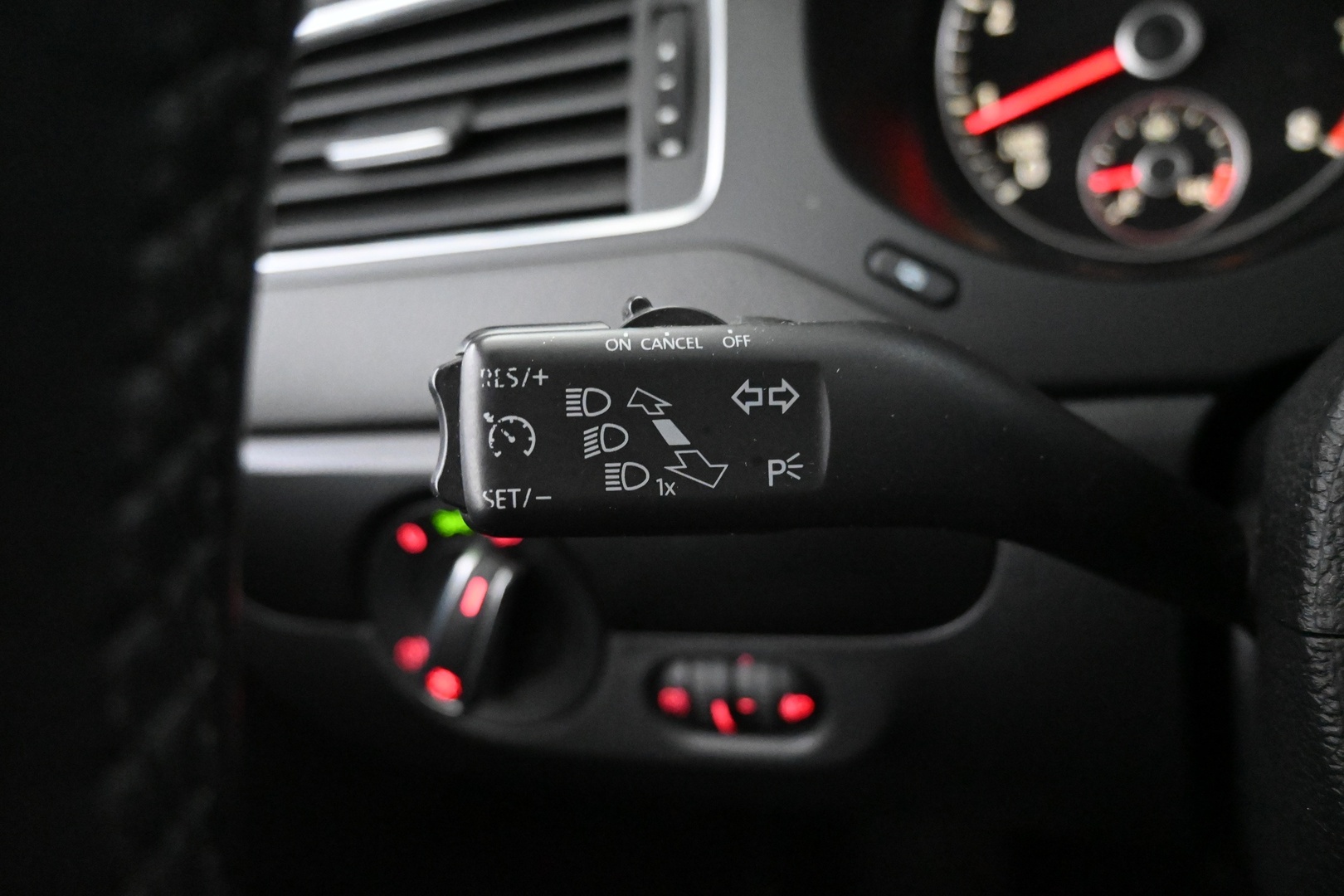 VOLKSWAGEN Jetta 2011