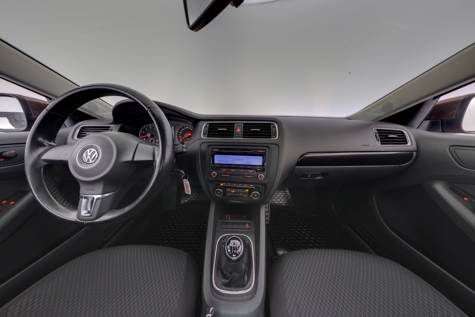 VOLKSWAGEN Jetta 2011