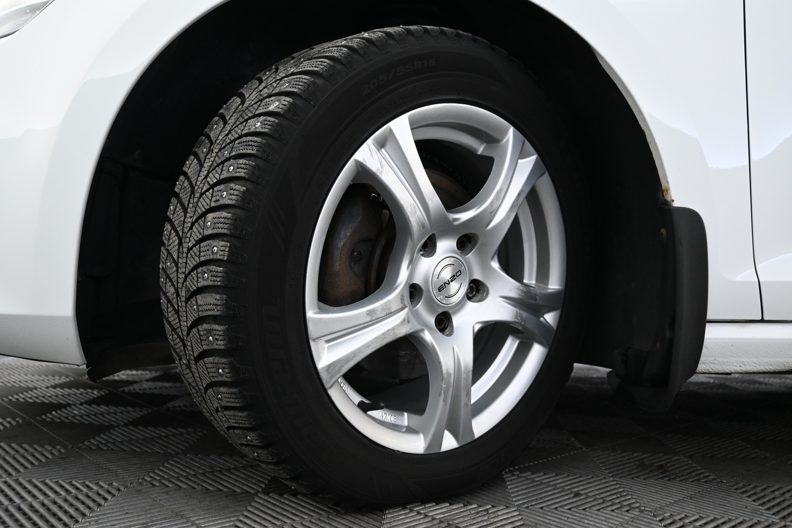 VOLKSWAGEN Golf 2013