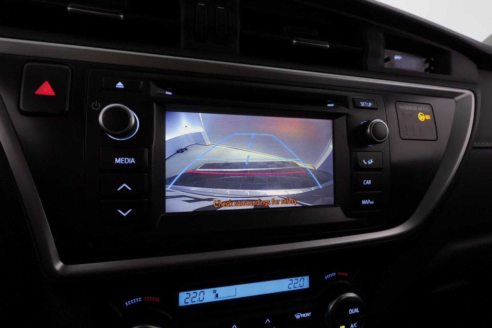 TOYOTA Auris 2013