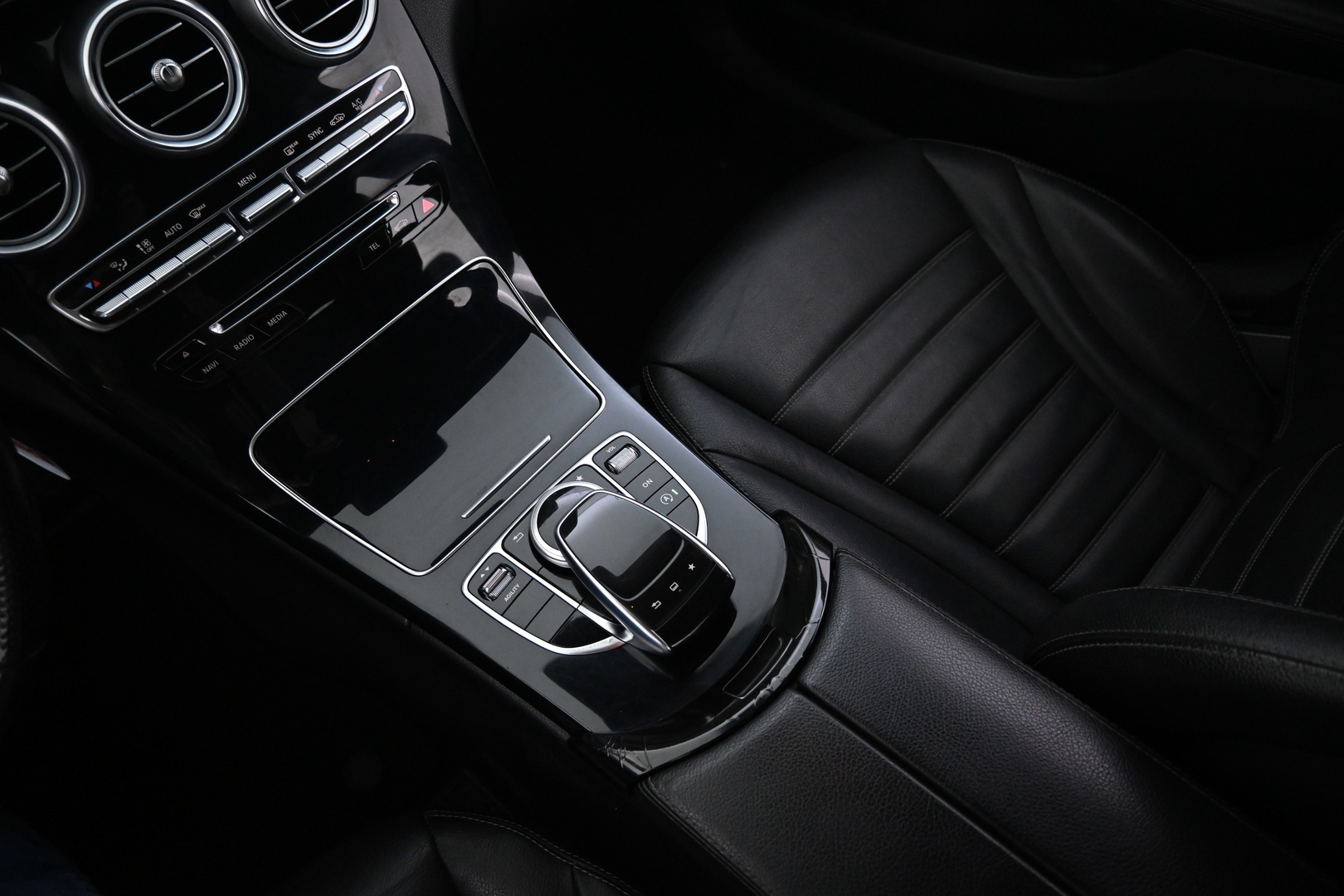 MERCEDES-BENZ C 2014