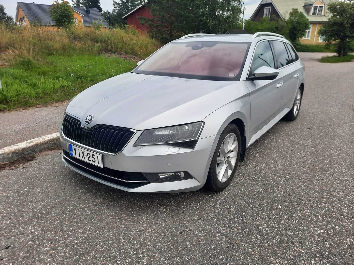 SKODA Superb 2016