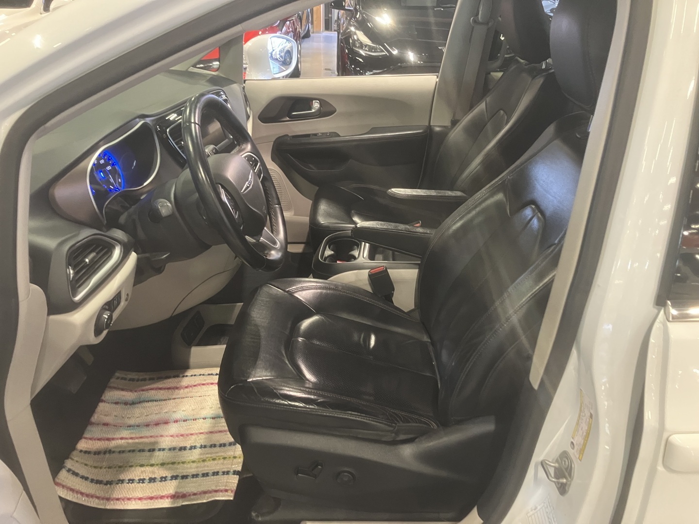 CHRYSLER PACIFICA 2018