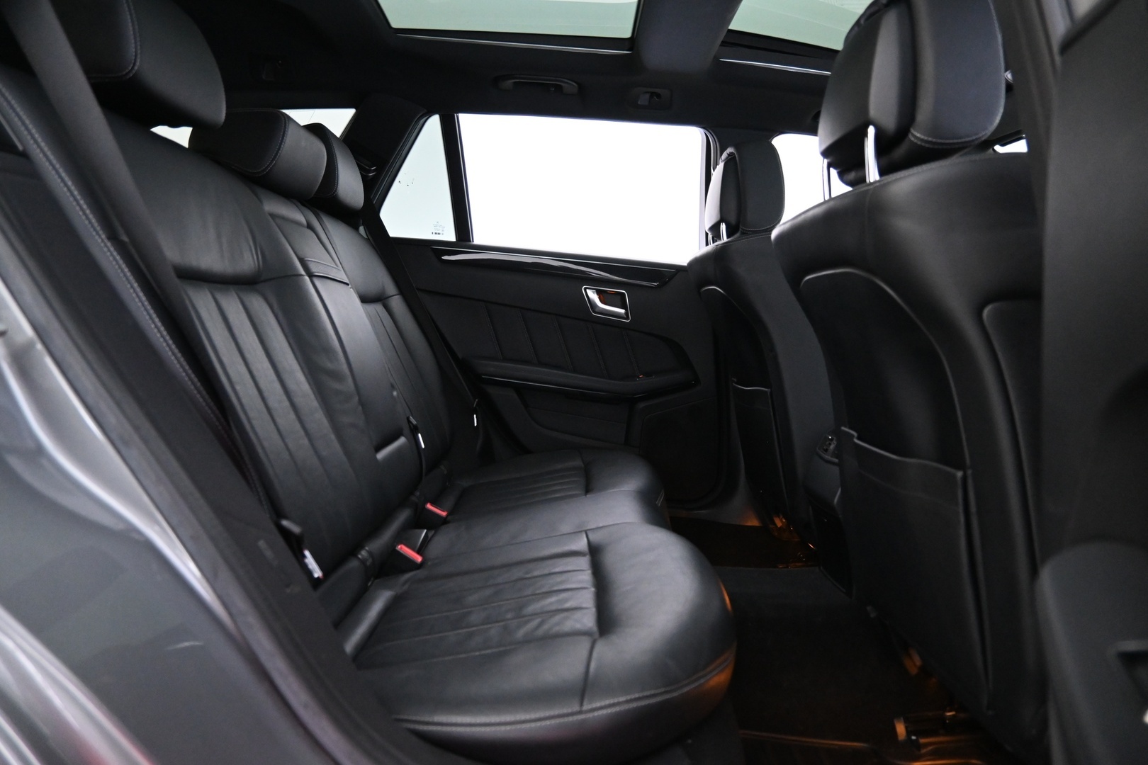 MERCEDES-BENZ E 2015