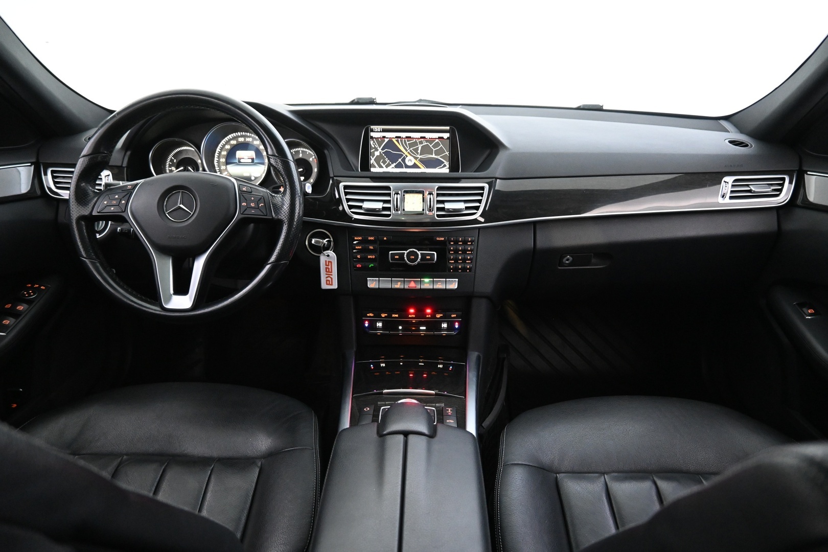 MERCEDES-BENZ E 2015