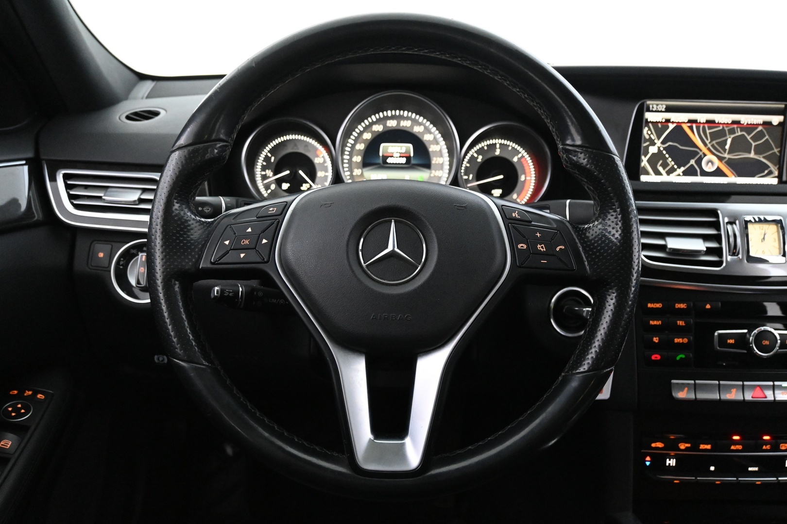 MERCEDES-BENZ E 2015