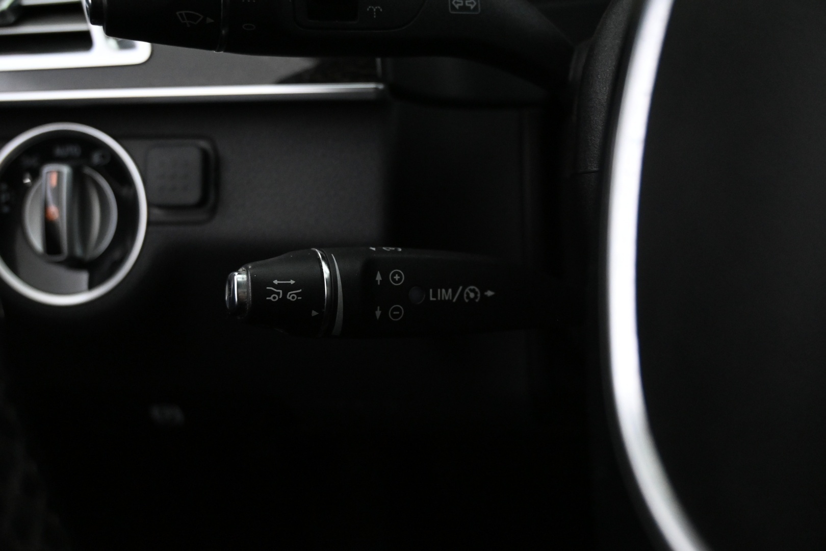 MERCEDES-BENZ E 2015