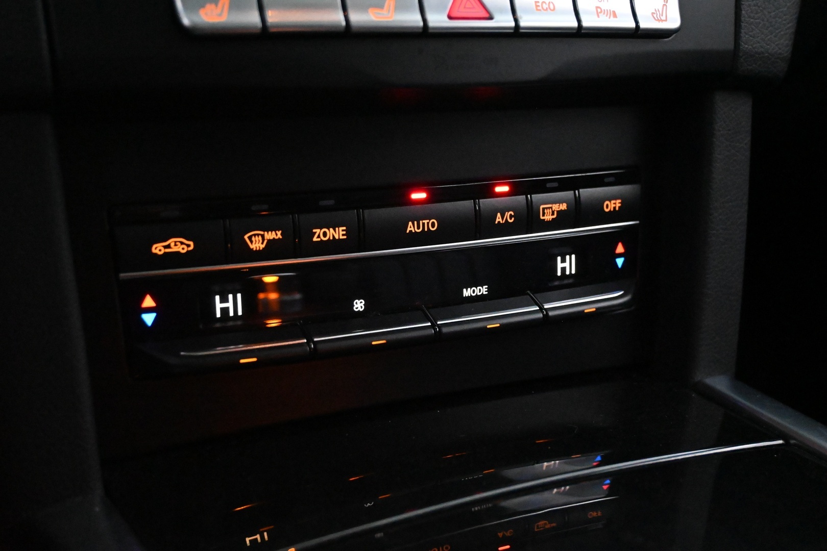 MERCEDES-BENZ E 2015