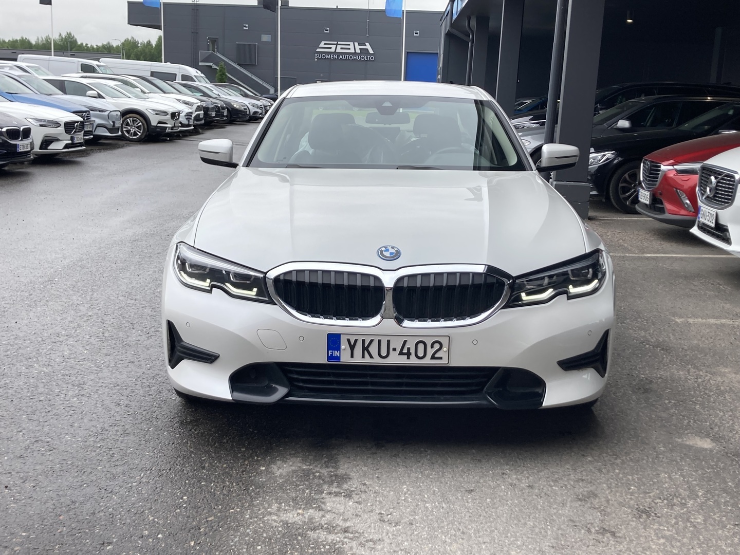 BMW 330 2022