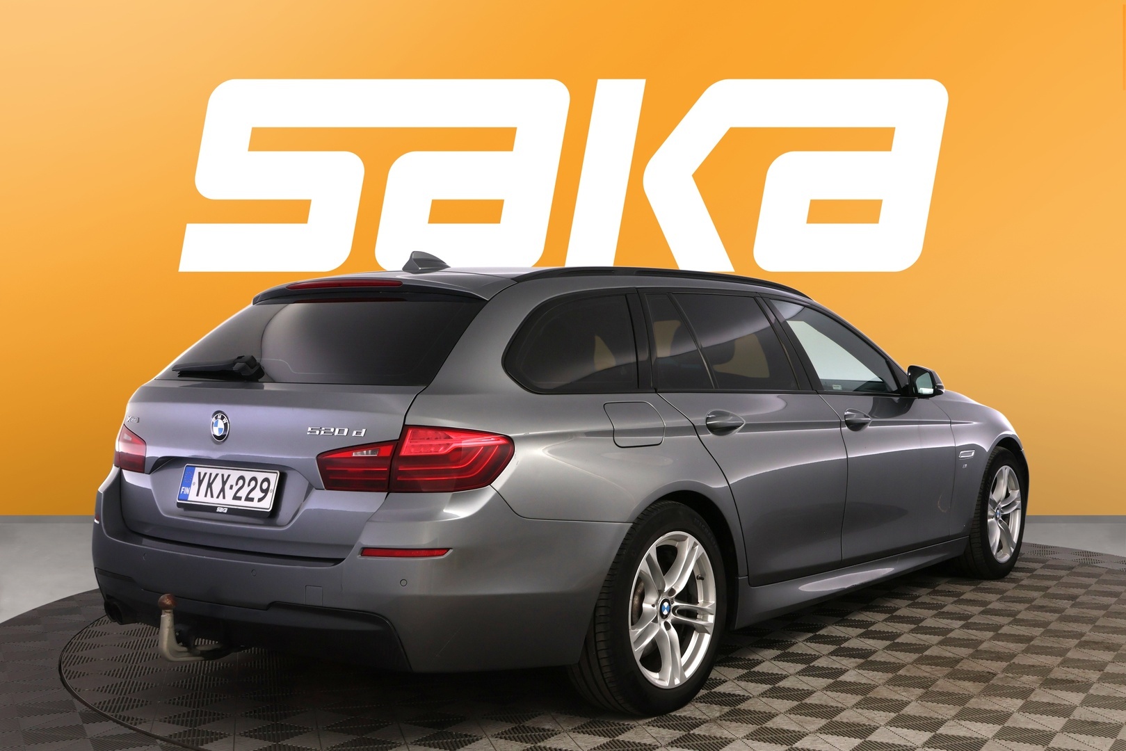 BMW 520 2016