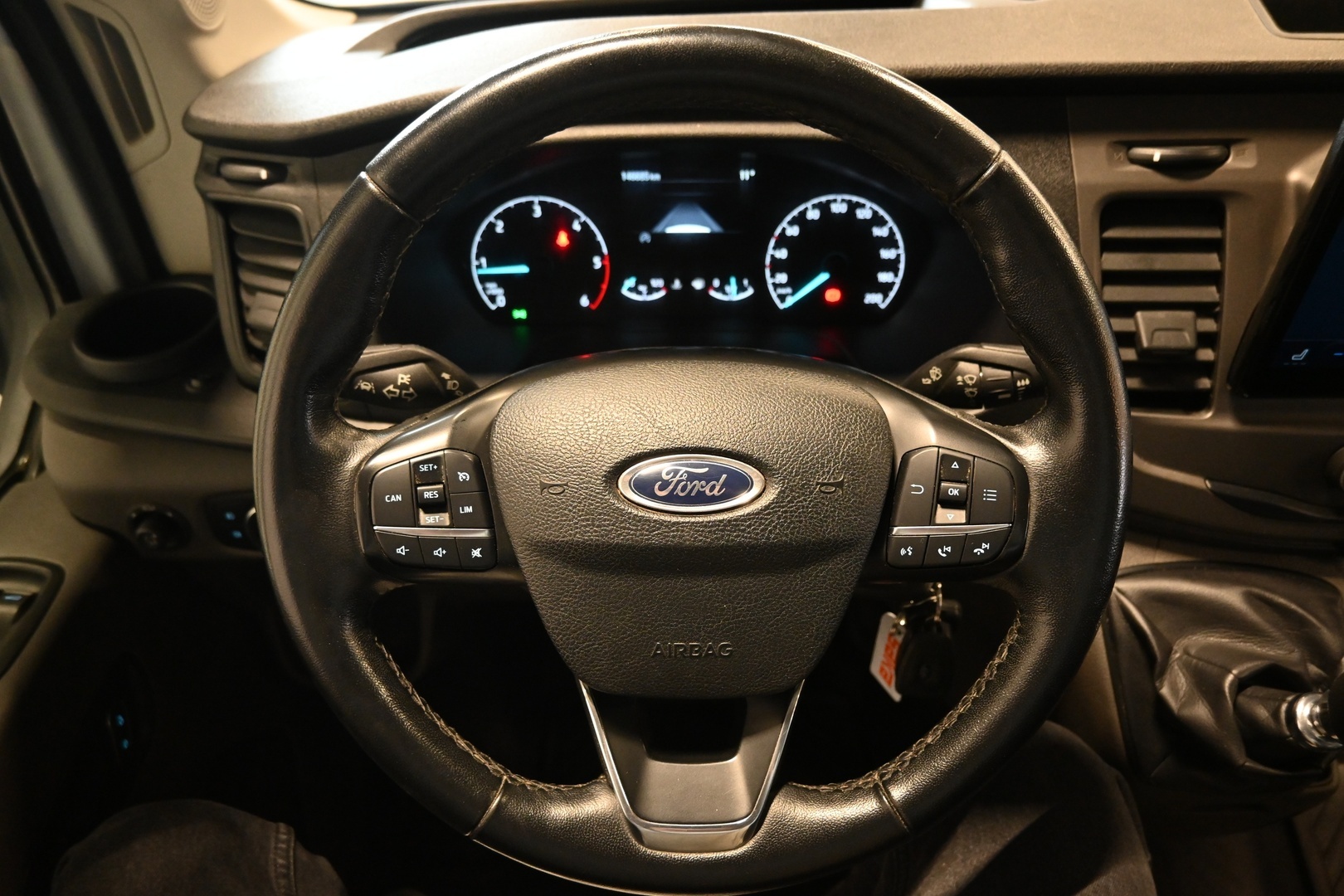 FORD Transit 2023