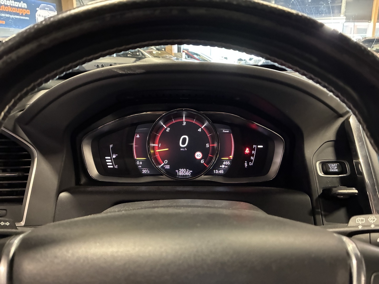 VOLVO XC60 2017