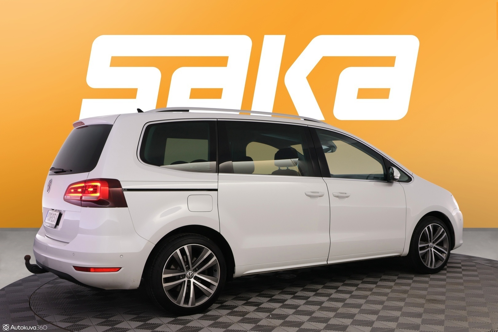 VOLKSWAGEN Sharan 2016