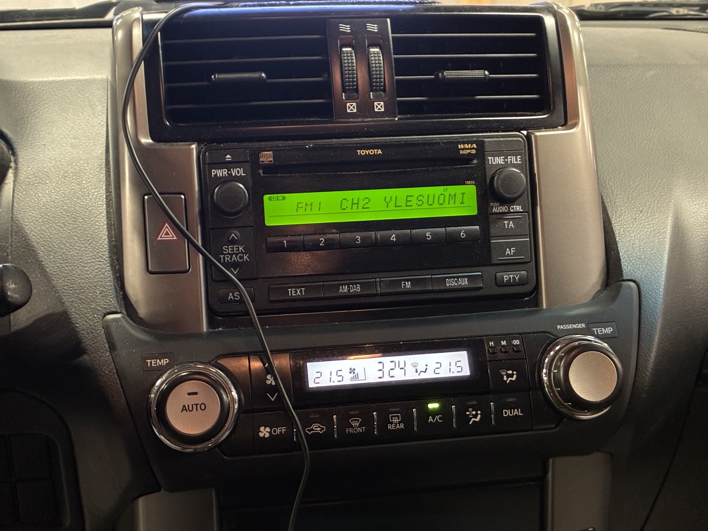 TOYOTA Land Cruiser 2010