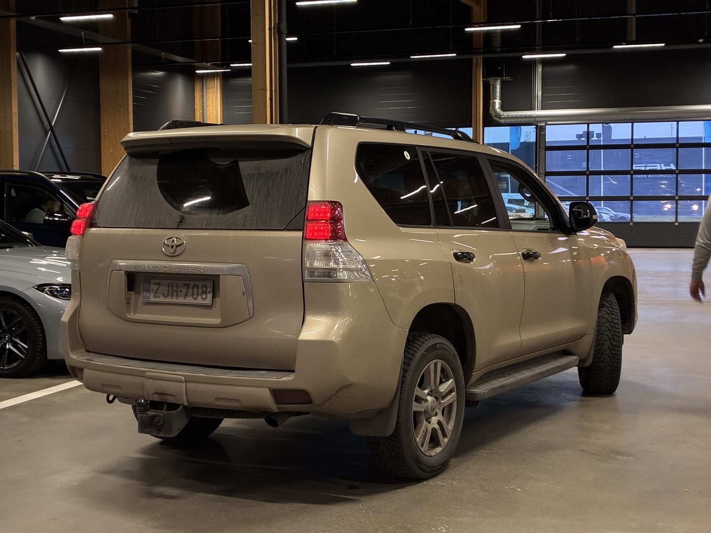TOYOTA Land Cruiser 2010