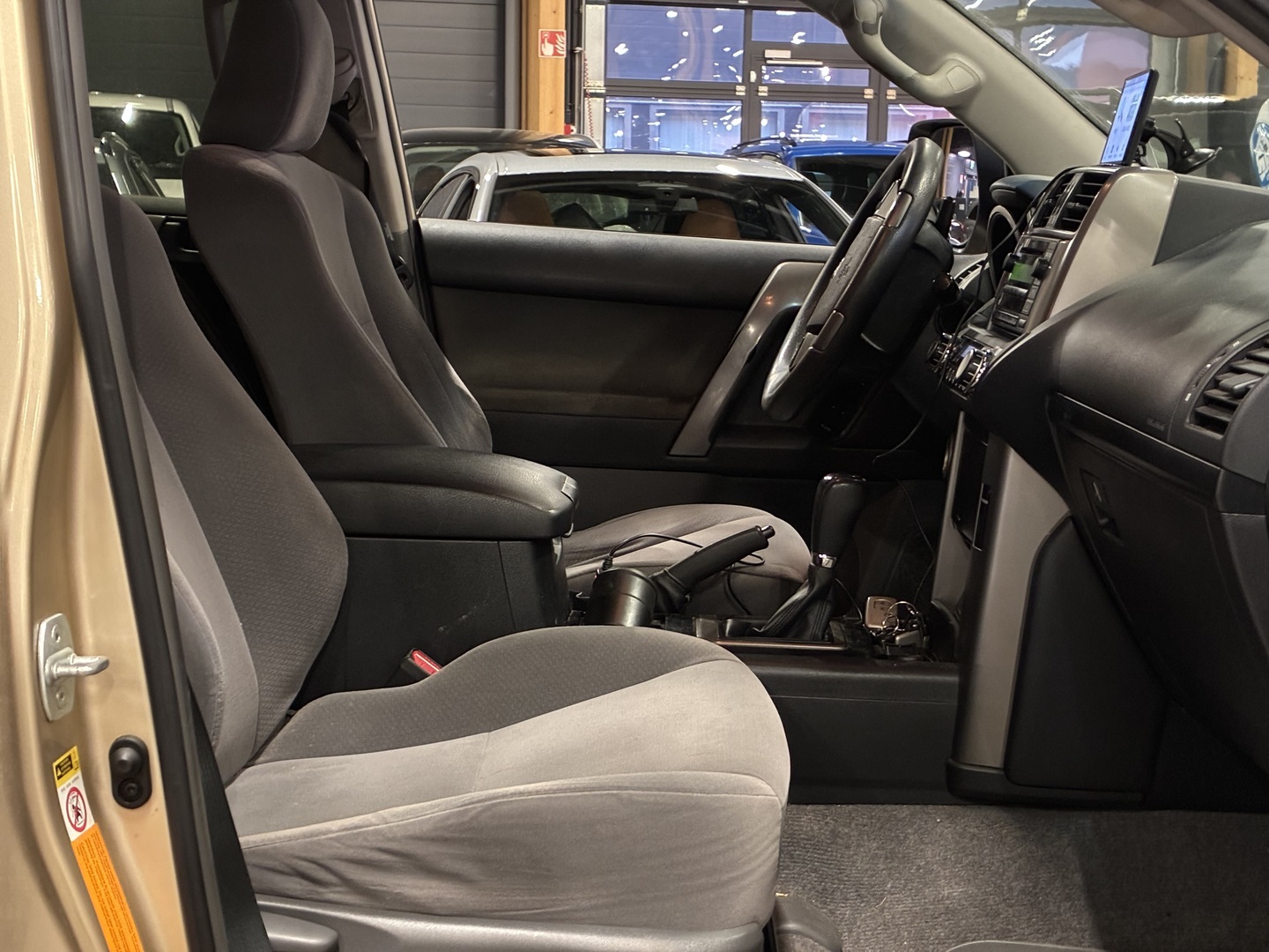 TOYOTA Land Cruiser 2010