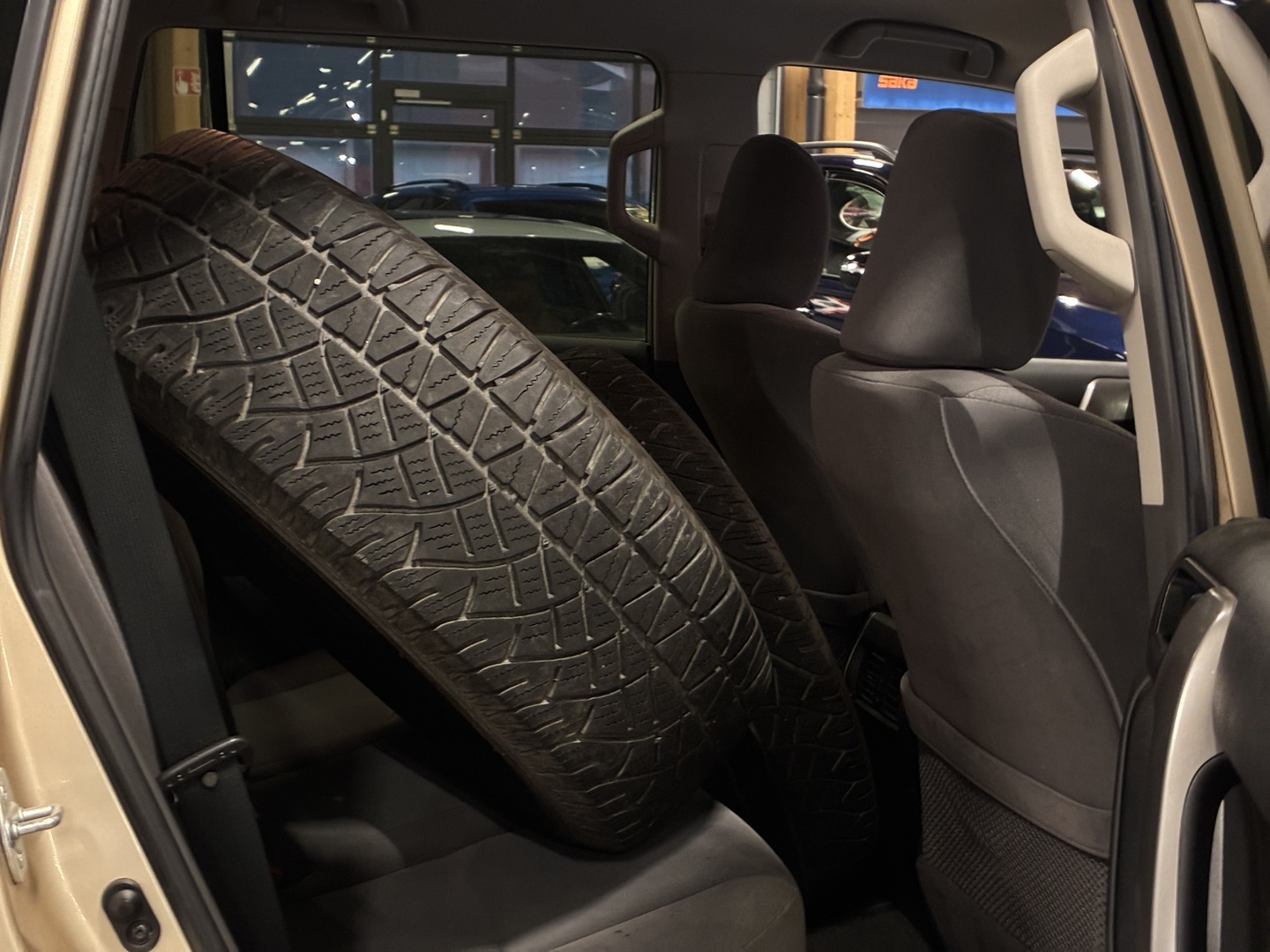 TOYOTA Land Cruiser 2010