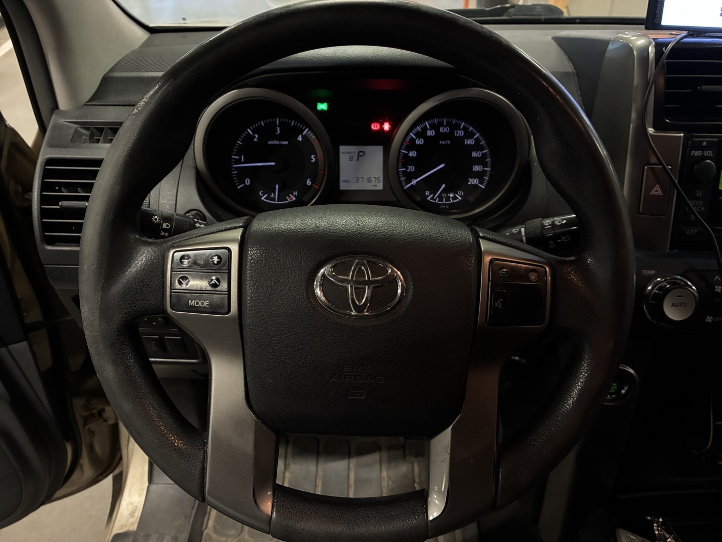 TOYOTA Land Cruiser 2010