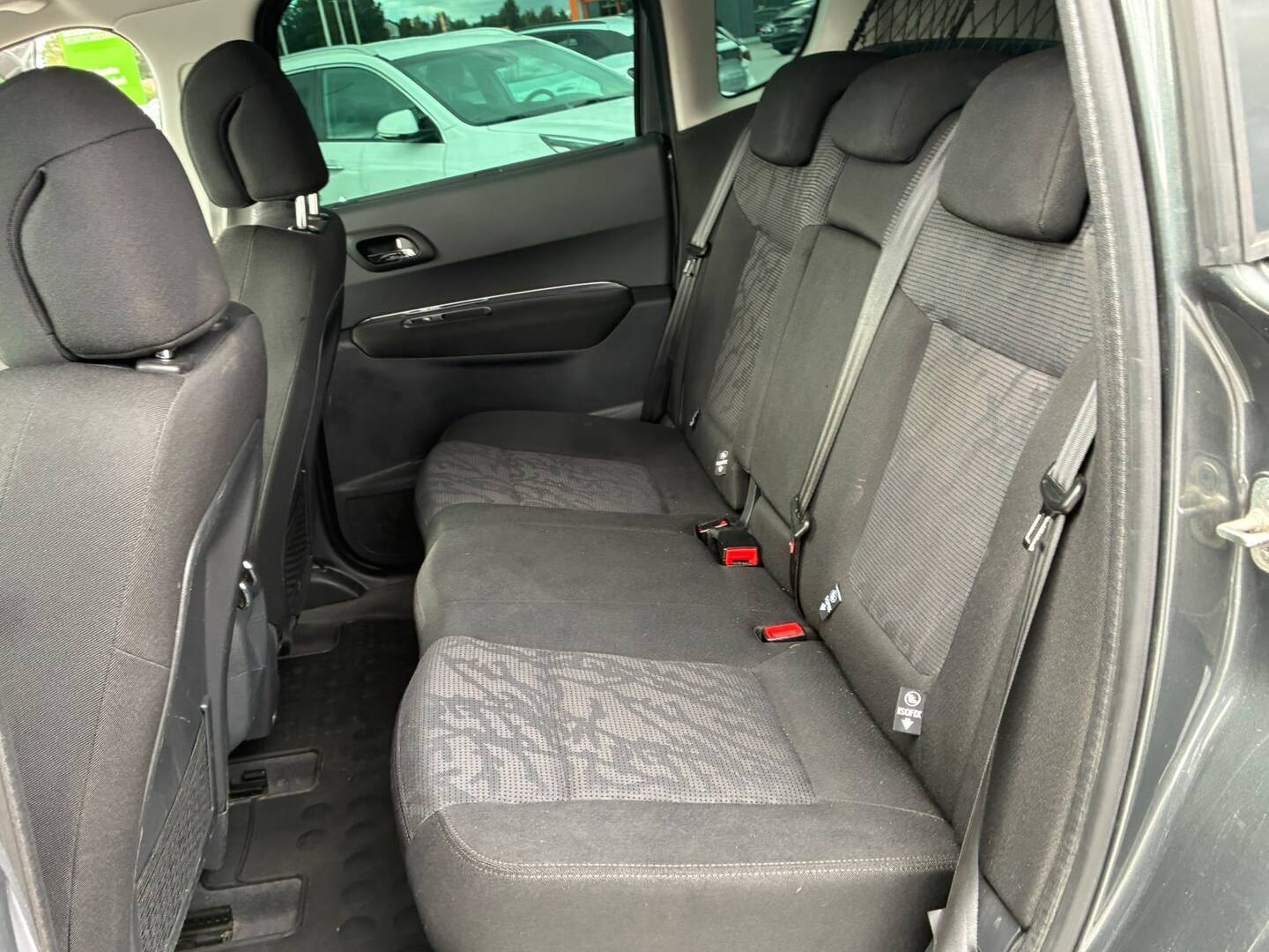 PEUGEOT 3008 2011