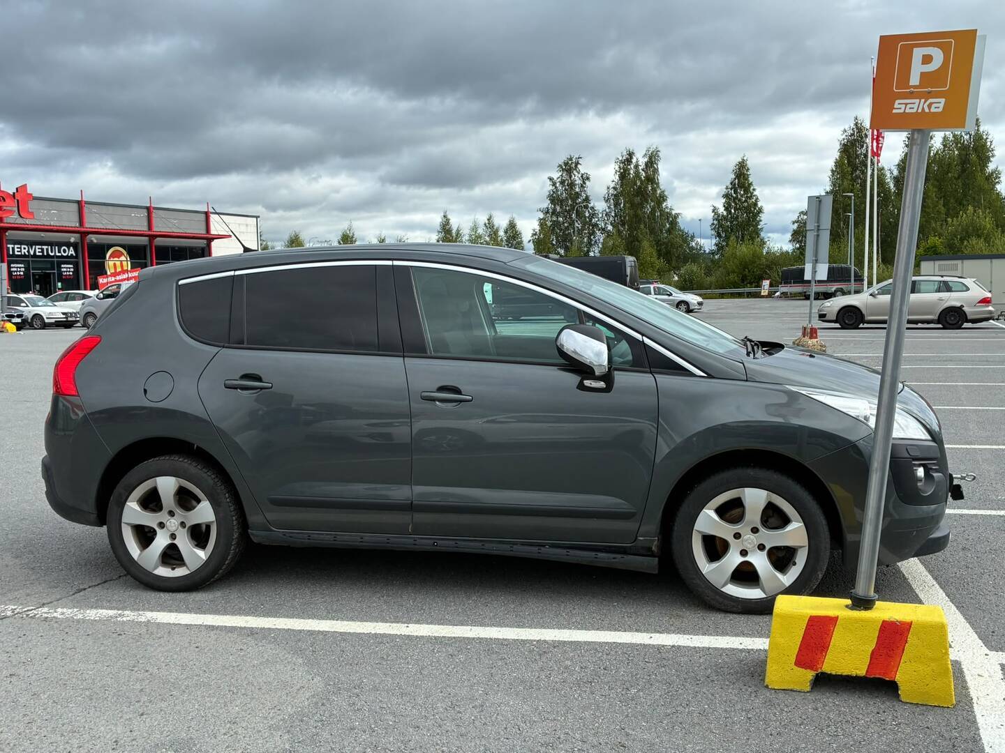 PEUGEOT 3008 2011