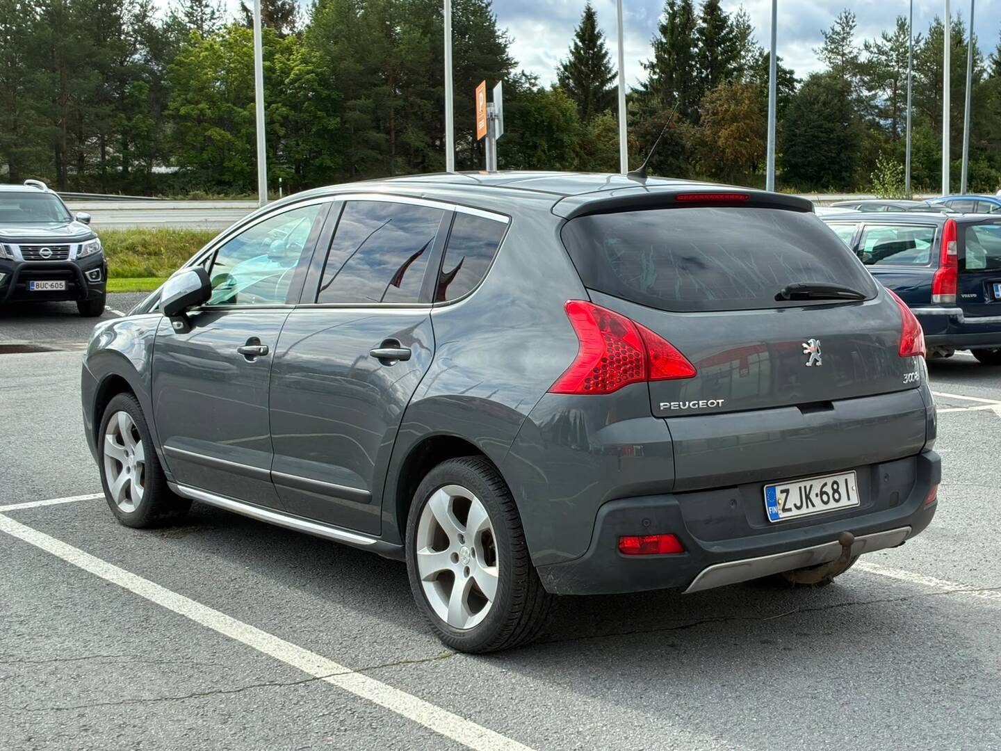 PEUGEOT 3008 2011