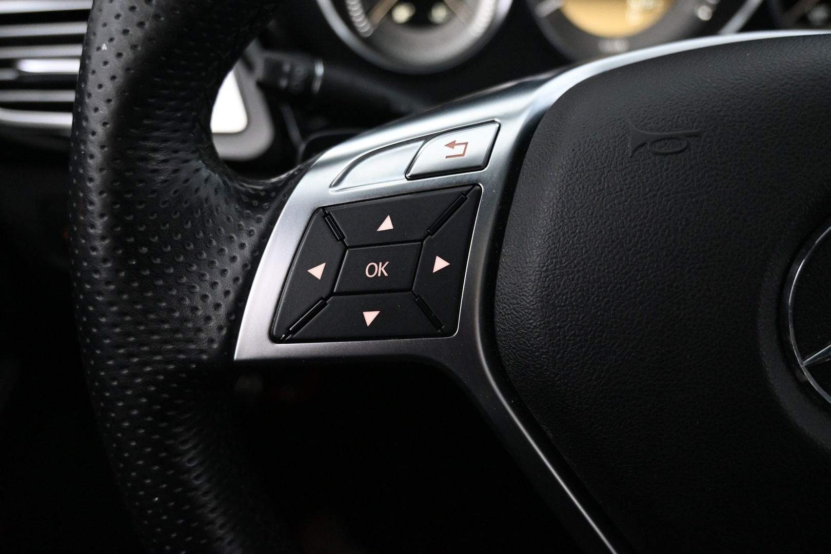 MERCEDES-BENZ CLS 2012