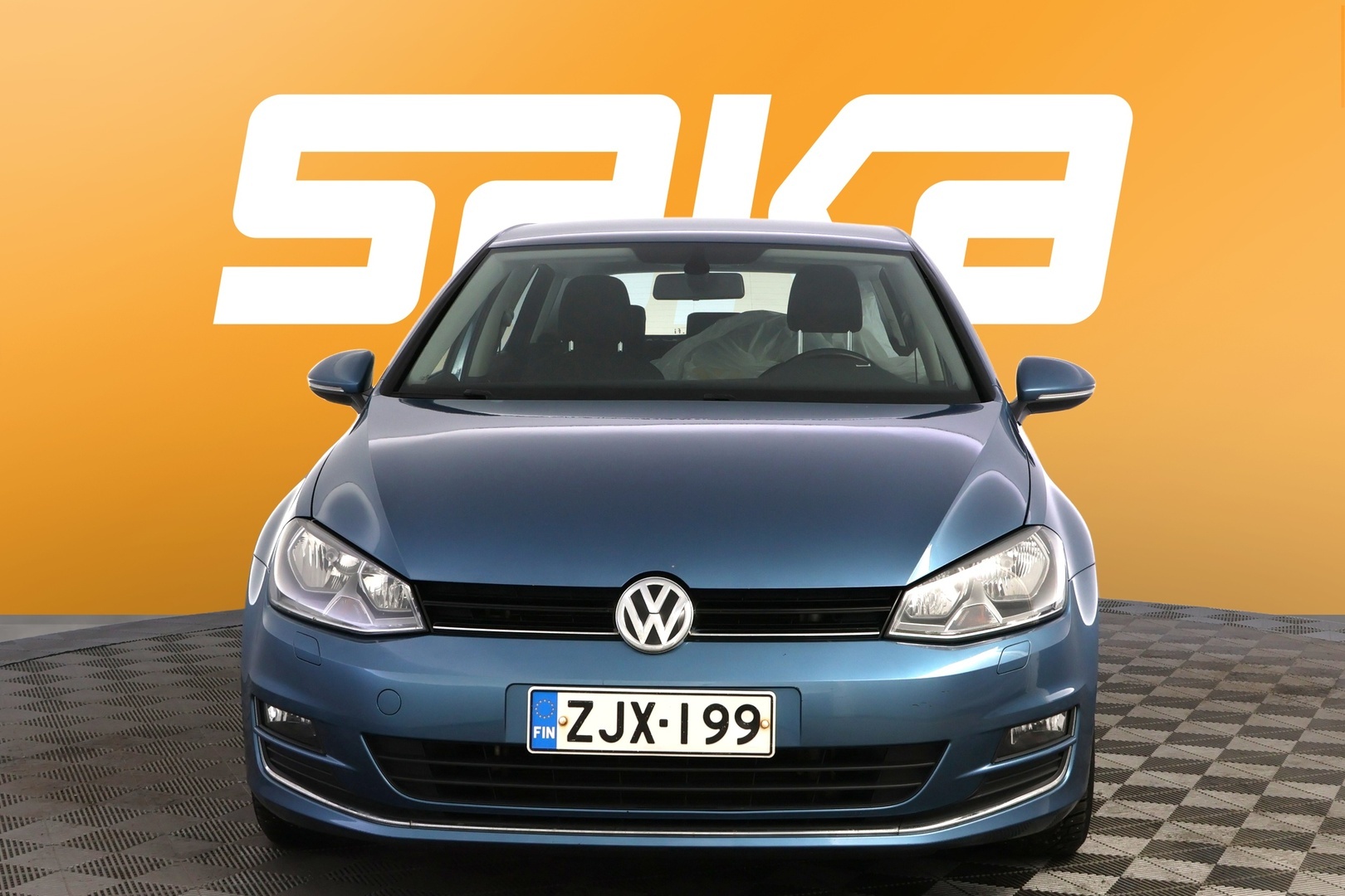 VOLKSWAGEN Golf 2013