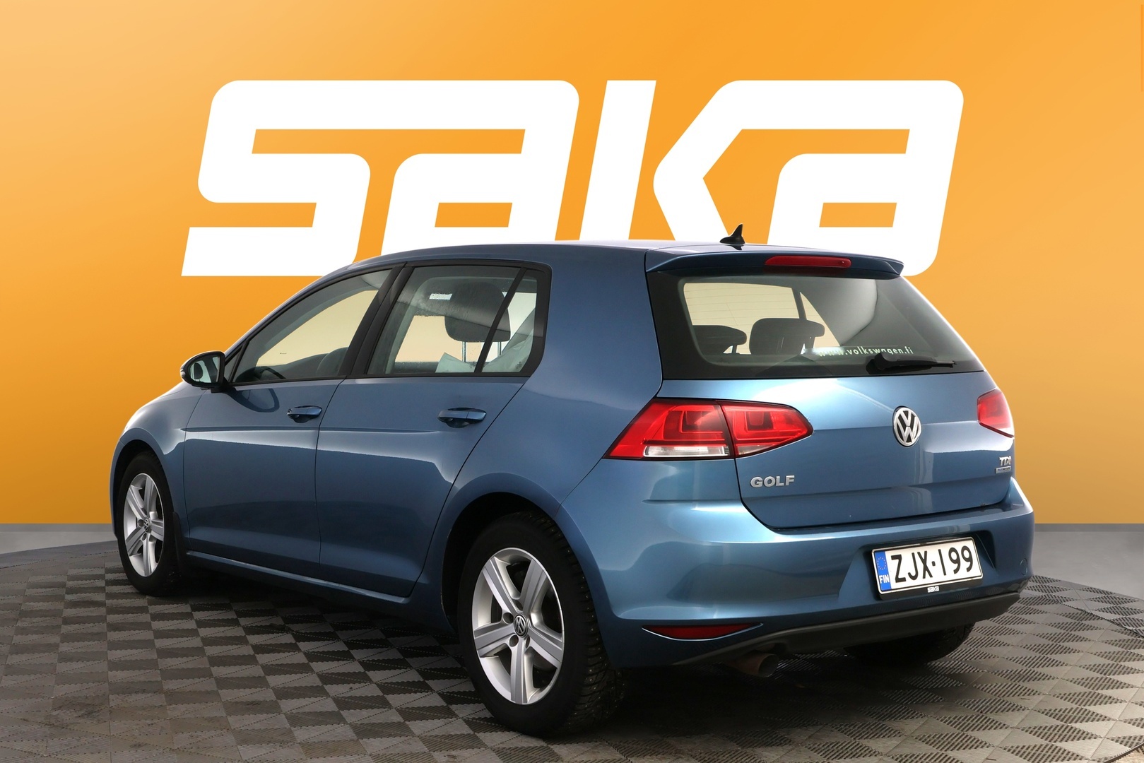 VOLKSWAGEN Golf 2013